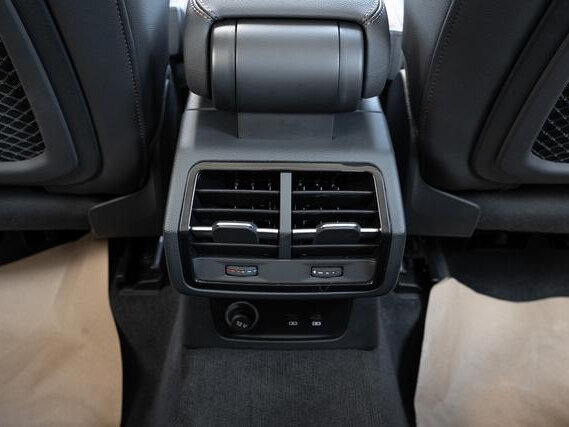 2022 Audi Q3 35 TFSI II (F3), белый, 2121000 рублей - вид 18