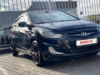 2013 Hyundai Solaris I, чёрный, 950000 рублей, вид 2