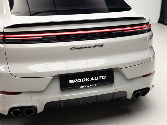 2025 Porsche Cayenne GTS Coupé III Рестайлинг, серый, 20290000 рублей - вид 29