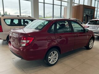 2026 Lada (ВАЗ) Granta I Рестайлинг, красный, 1114000 рублей, вид 3