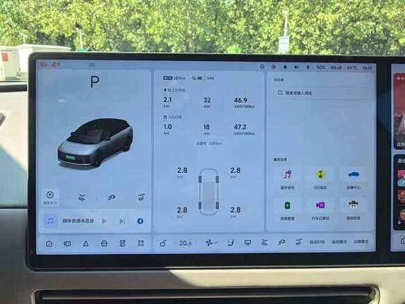 2026 Li Auto (Lixiang) i6, серебристый, 7250000 рублей - вид 12