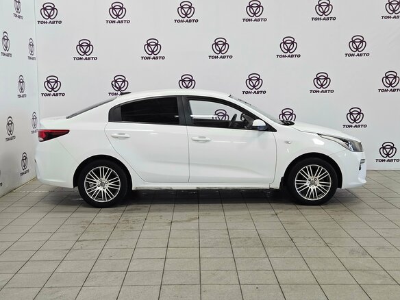 2019 Kia Rio IV, белый - вид 3