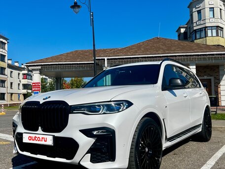 2022 BMW X7 40i I (G07), белый, 10500000 рублей, вид 1
