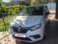 2019 Renault Logan II Рестайлинг, белый, 700000 рублей - вид 1