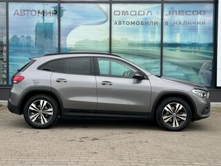 2020 Mercedes-Benz GLA 200 II (H247), серый, 2590000 рублей, вид 4