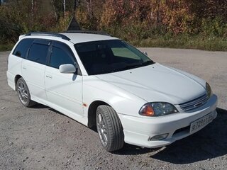 2001 Toyota Caldina II Рестайлинг, белый, 615000 рублей, вид 3
