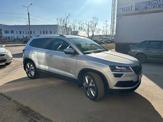 2021 Skoda Karoq I, серебристый, 2650000 рублей, вид 2