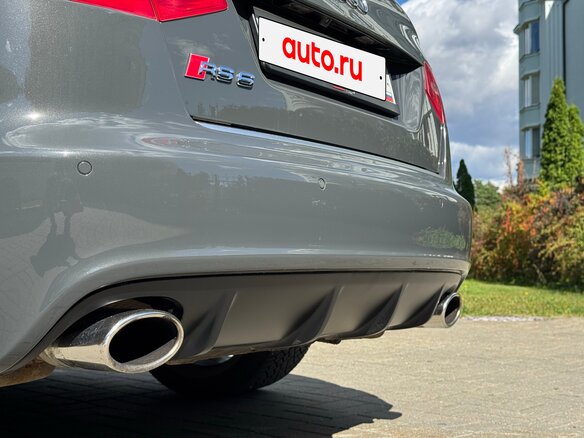 2010 Audi RS 6 II (C6), серый, 3650000 рублей - вид 11