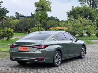 2022 Lexus ES 200 VII Рестайлинг, зелёный, 2510500 рублей, вид 5