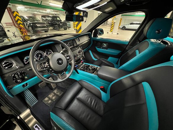 2020 Rolls-Royce Cullinan Black Badge I (Series I), чёрный, 39950000 рублей - вид 7