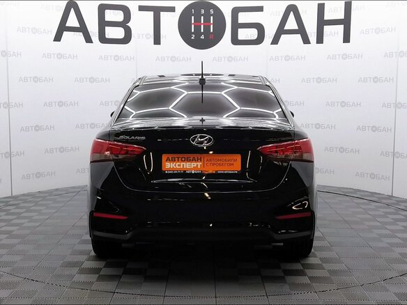 2018 Hyundai Solaris II, чёрный, 1149000 рублей - вид 4