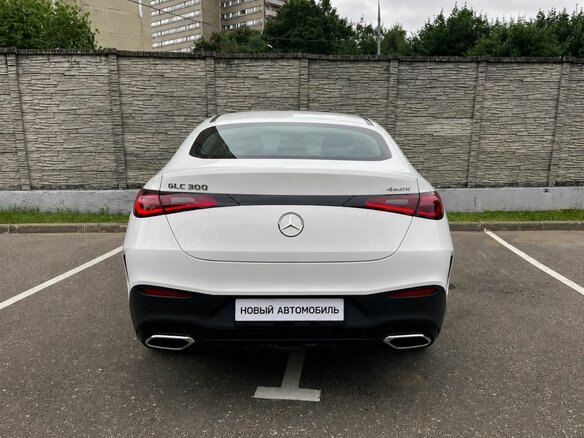 2026 Mercedes-Benz GLC Coupe 300 II (C254), белый, 9600000 рублей - вид 5