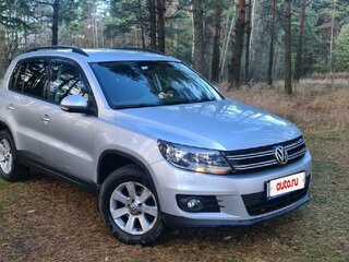 2013 Volkswagen Tiguan I Рестайлинг, серебристый, 990000 рублей, вид 1