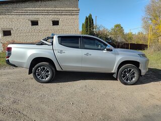 2019 Mitsubishi L200 V Рестайлинг, серебристый, 2100000 рублей, вид 3