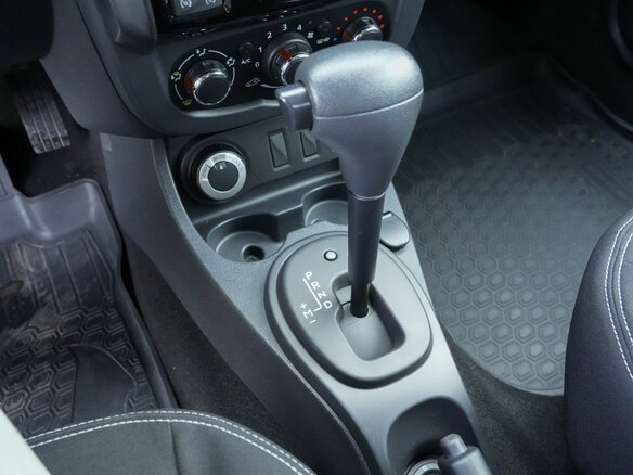 2015 Renault Duster I Рестайлинг, чёрный, 1500000 рублей - вид 15
