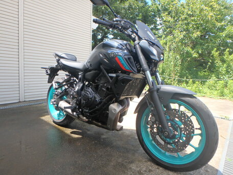 2022 Yamaha MT-07 (FZ-07), серый, 930000 рублей, вид 1