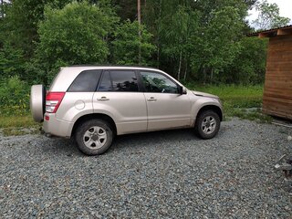 2008 Suzuki Grand Vitara II, бежевый, 900000 рублей, вид 2