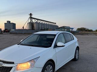 2014 Chevrolet Cruze I Рестайлинг, белый, 490000 рублей, вид 1