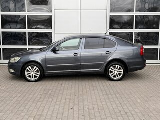 2011 Skoda Octavia DSG7 II (A5) Рестайлинг, серый, 650000 рублей, вид 4