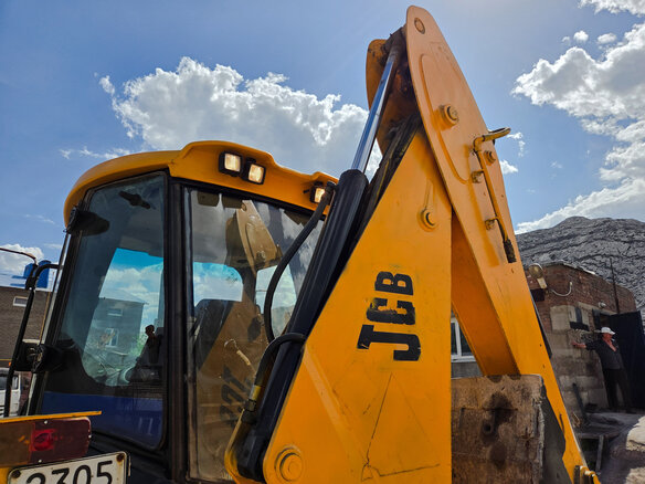 2010 JCB 3CX, жёлтый, 3250000 рублей - вид 20