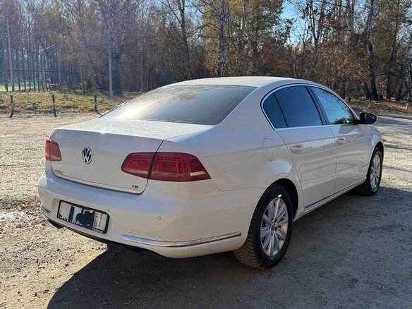 2014 Volkswagen Passat B7, белый - вид 3