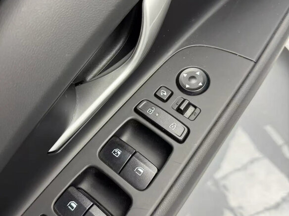 2023 Hyundai Elantra VII (CN7) Рестайлинг, белый, 1700000 рублей - вид 10