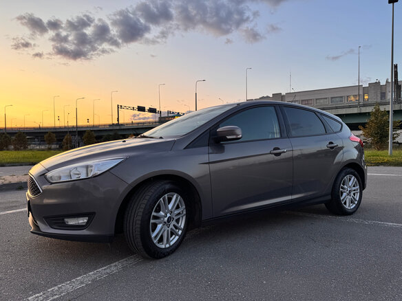 2018 Ford Focus III Рестайлинг, серый, 1520000 рублей - вид 4