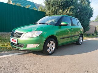 2011 Skoda Fabia II Рестайлинг, зелёный, 470000 рублей, вид 2