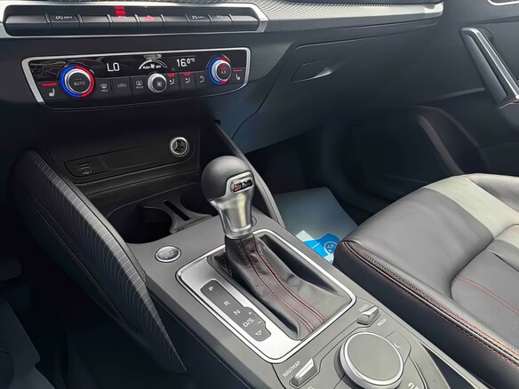 2023 Audi Q2 L 35 TFSI I Рестайлинг, синий, 2155000 рублей - вид 13