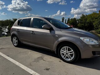 2008 Kia Ceed I, бежевый, 500000 рублей, вид 5
