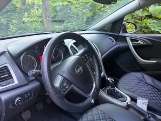 2010 Opel Astra J, чёрный, 480000 рублей, вид 4