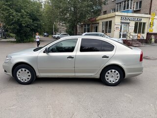 2012 Skoda Octavia II (A5) Рестайлинг, серебристый, 590000 рублей, вид 4