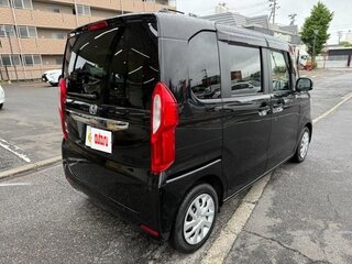 2022 Honda N-BOX II Рестайлинг, чёрный, 800000 рублей, вид 4
