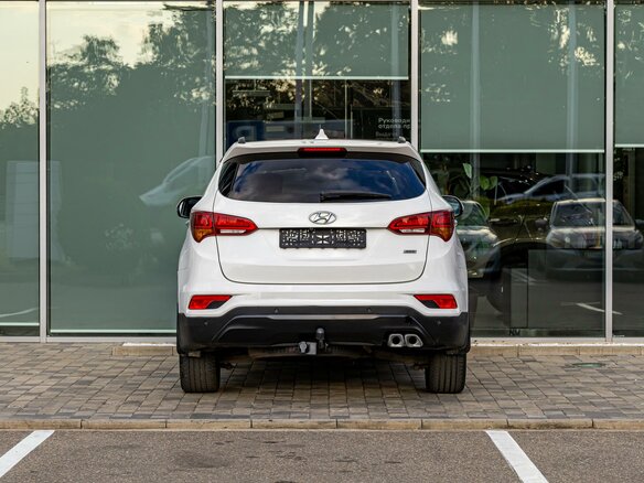 2017 Hyundai Santa Fe III Рестайлинг, белый, 1855000 рублей - вид 4