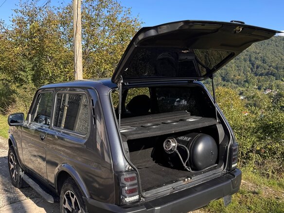 2018 Lada (ВАЗ) 2121 (4x4) Urban I Рестайлинг, серебристый, 550000 рублей - вид 5