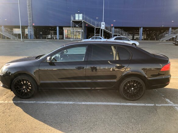 2013 Skoda Superb II Рестайлинг, чёрный, 1730000 рублей - вид 6