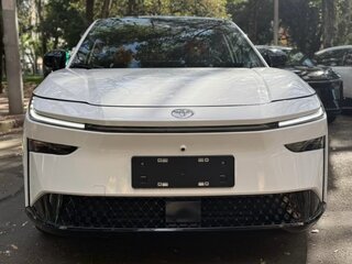 2026 Toyota bZ3X 58.3 kWh, белый, 2930000 рублей, вид 3