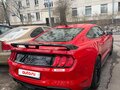 2019 Ford Mustang VI Рестайлинг, красный, 4700000 рублей - вид 4