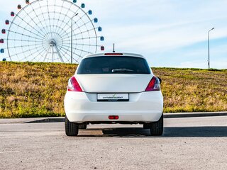 2013 Suzuki Swift IV Рестайлинг, белый, 799000 рублей, вид 4