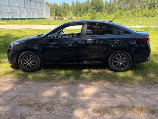 2020 Kia Rio IV Рестайлинг, чёрный, 1700000 рублей, вид 5