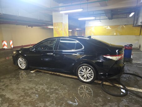 2019 Toyota Camry VIII (XV70), чёрный, 2700000 рублей, вид 5