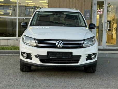 2013 Volkswagen Tiguan I Рестайлинг, белый, 1110000 рублей, вид 2