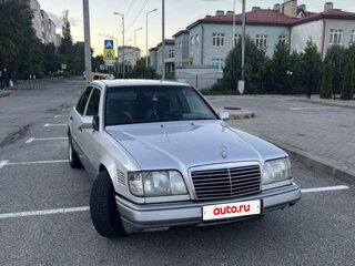1995 Mercedes-Benz E-Класс 250 I (W124), серебристый, 260000 рублей, вид 1