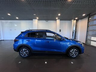 2021 Kia Rio X IV Рестайлинг, синий, 1695000 рублей, вид 2