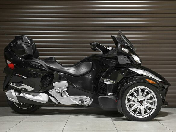 2014 BRP Can-Am Spyder, чёрный, 1397000 рублей - вид 1