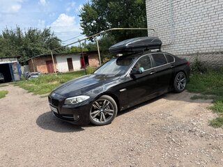 2013 BMW 5 серии Long 520Li VI (F10/F11/F07), чёрный, 1850000 рублей, вид 2
