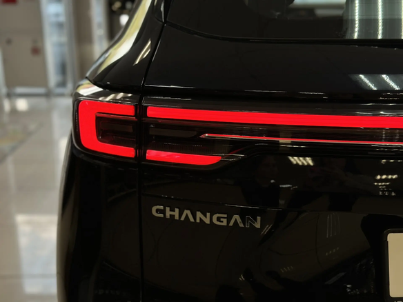 2026 Changan UNI-S I Рестайлинг, чёрный, 3079900 рублей - вид 7
