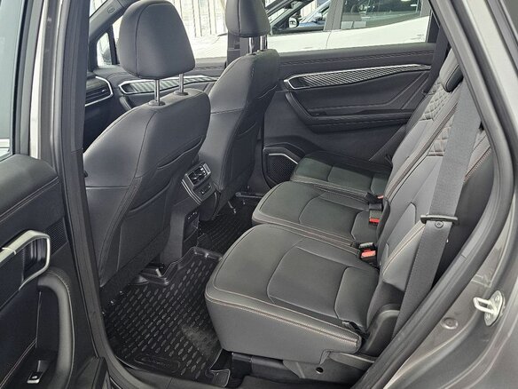 2026 Geely Okavango I Рестайлинг, серый, 4085990 рублей - вид 7