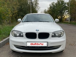 2011 BMW 1 серии 116i I (E81/E82/E87/E88) Рестайлинг, белый, 730000 рублей, вид 3