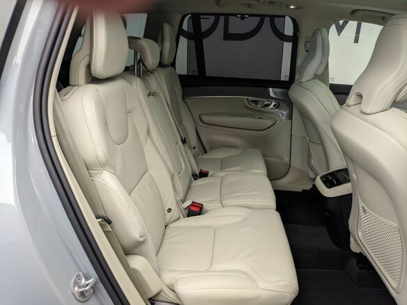 2026 Volvo XC90 B5 II Рестайлинг 2, серый, 10600000 рублей - вид 14